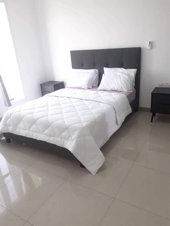 Premier Executive Apartment - The Ivy, East Legon 阿克拉 外观 照片